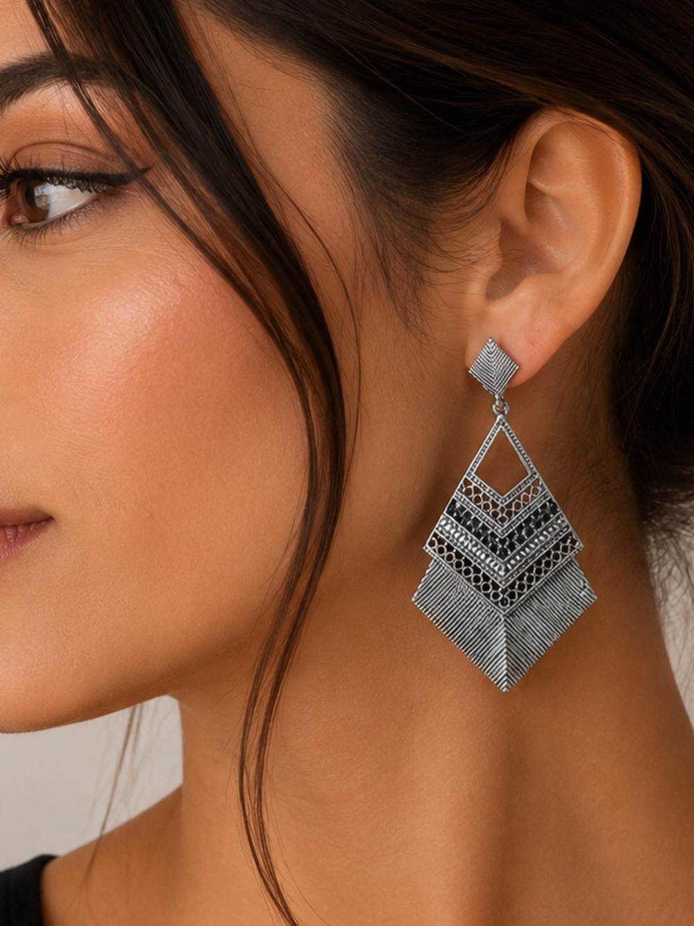 Silver Tone Lightweight Boho Fan Style Funky Geometric Dangle Western Earrings